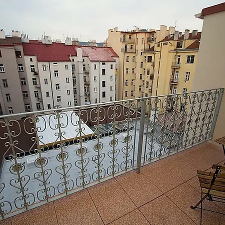 Romantic Designer Apartment Prague Exterior photo